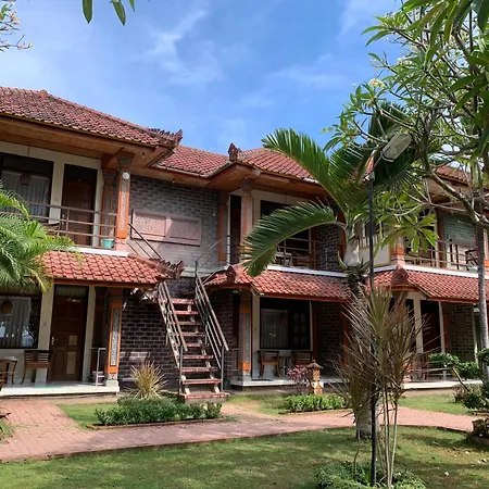 Lovina Beach Hotel