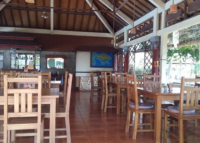 Lovina Beach Hotel